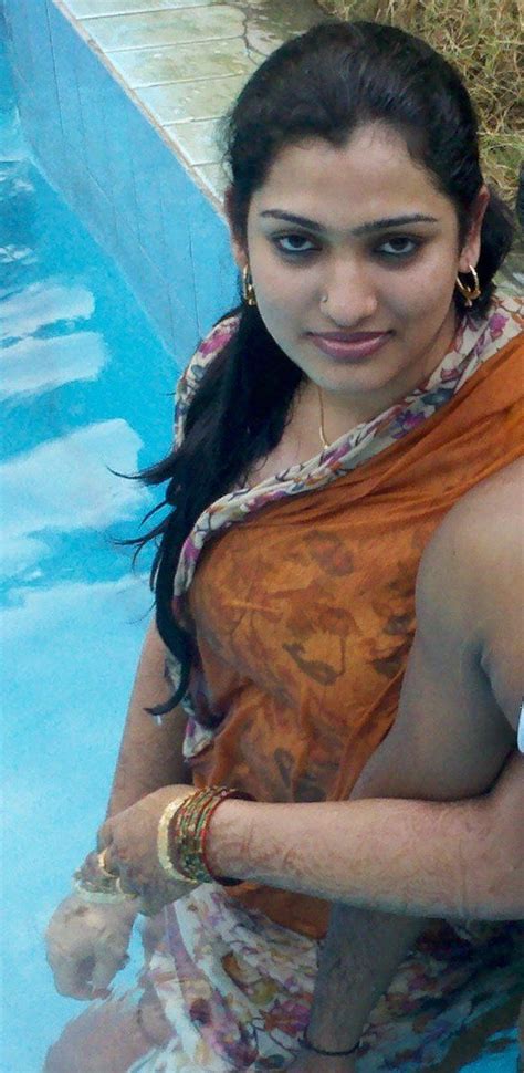 desi nude girls gallery|Hot Naked Indian Girls, Sexy Nude Desi Pics on HotNakedGirls.xxx